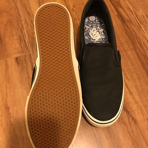 Vans shoes - Picture 3 of 4